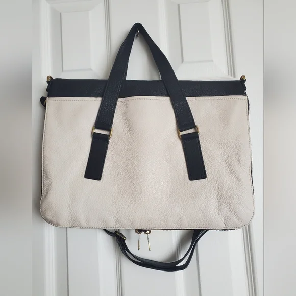 Fossil Handbag - Picture 4 of 9